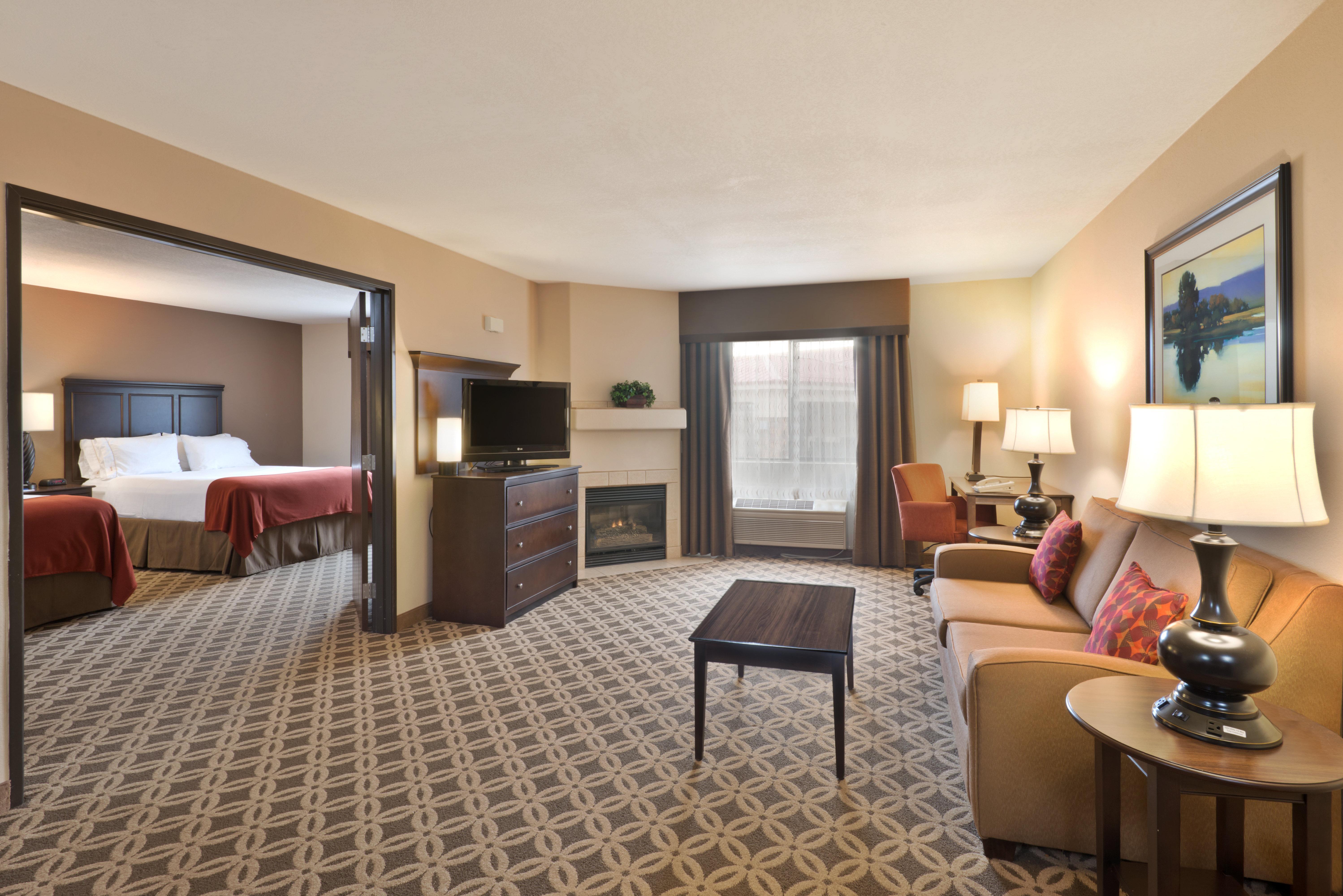 Holiday Inn Express Show Low By Ihg Luaran gambar