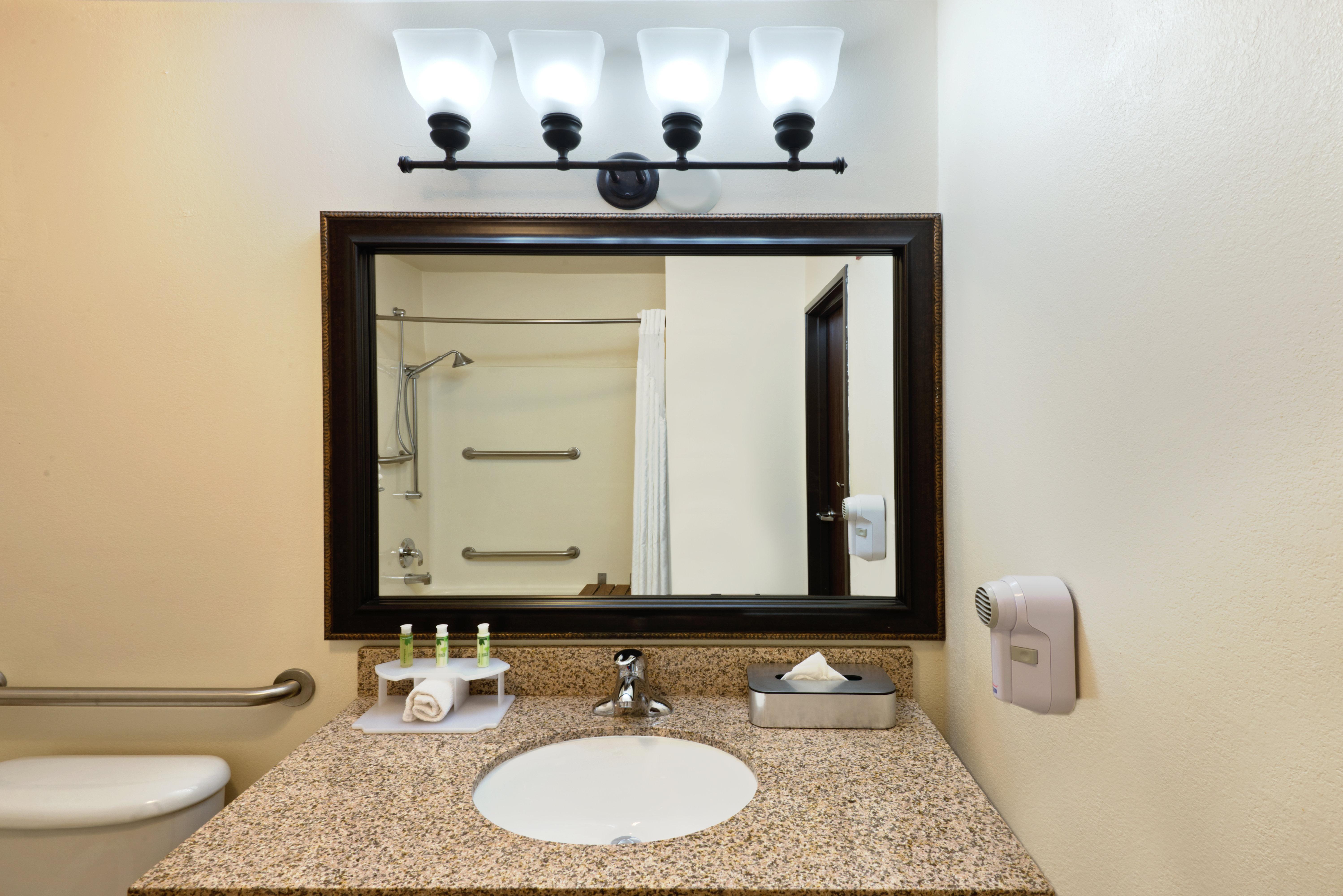 Holiday Inn Express Show Low By Ihg Luaran gambar