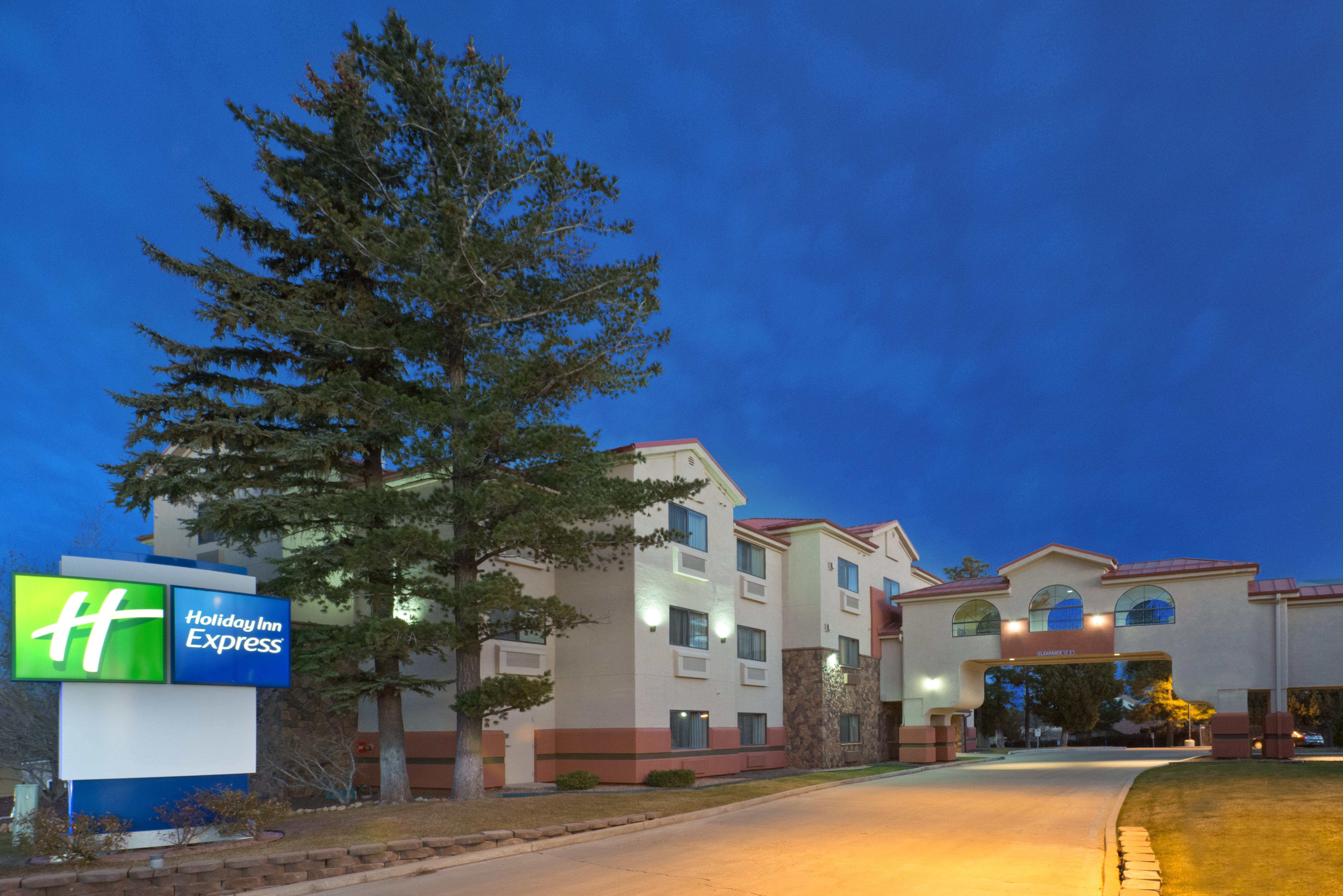 Holiday Inn Express Show Low By Ihg Luaran gambar